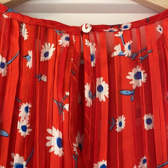 NWT! Rachel Zoe Pleated Sleeveless Floral Blouse - Picture 4 of 6